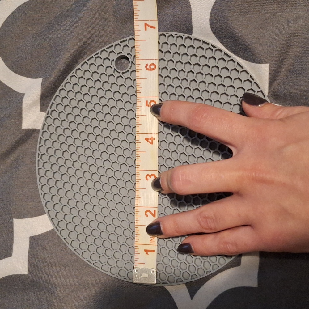 Two Slicone trivets - Picture 2 of 2